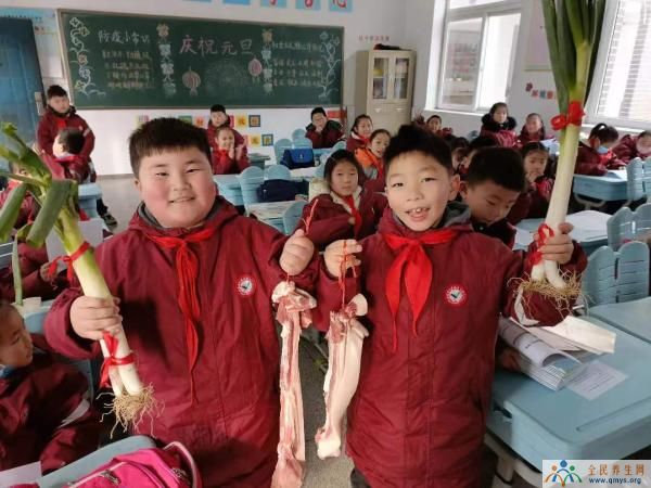 非常“食在”！淮安纪家楼小学奖励优秀生猪肉、鲤鱼等